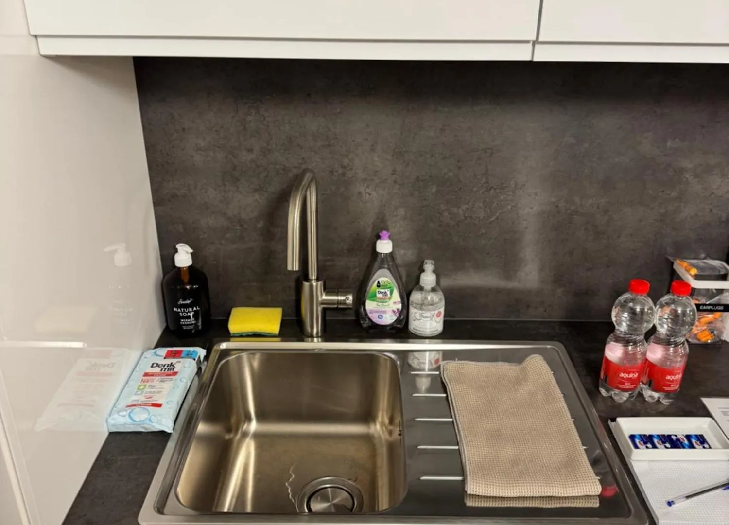 Cozy City Center, 4 Bedroom- 120Sq, 5Min Walk To Main Station Basilej