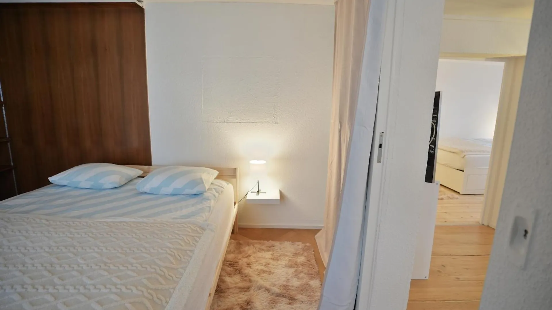 Apartment Cozy City Center, 4 Bedroom- 120Sq, 5Min Walk To Main Station Basel