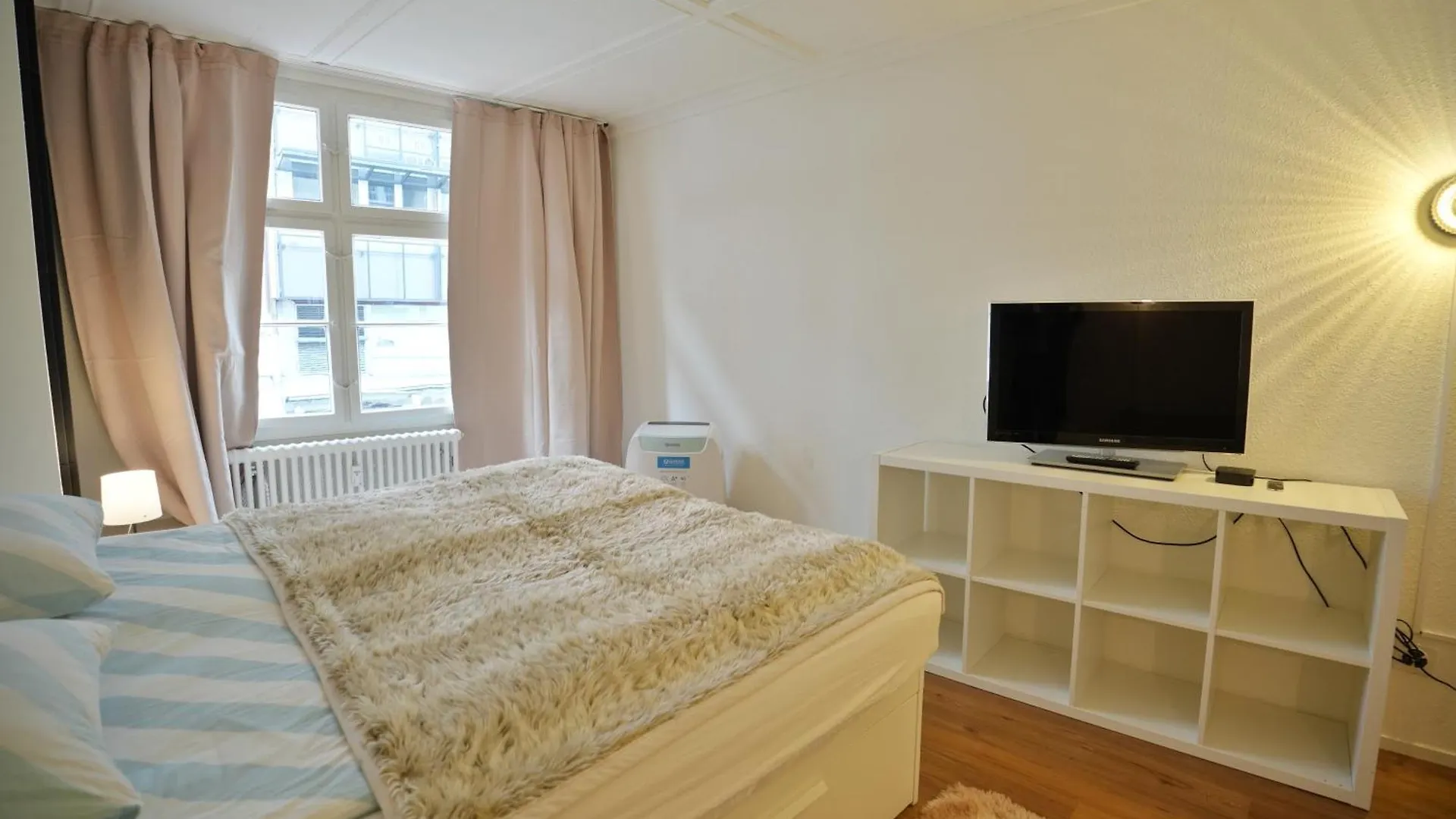 Cozy City Center, 4 Bedroom- 120Sq, 5Min Walk To Main Station Basel